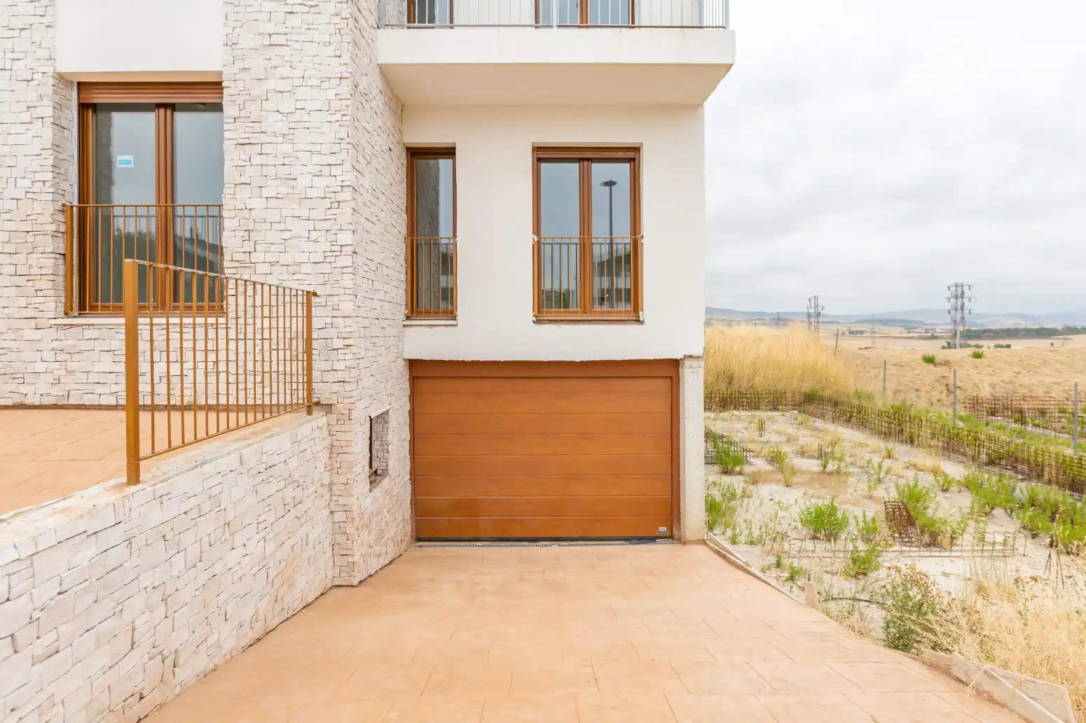 Vista exterior de Casa o xalet en venda en Galar amb Calefacció, Jardí privat i Terrassa