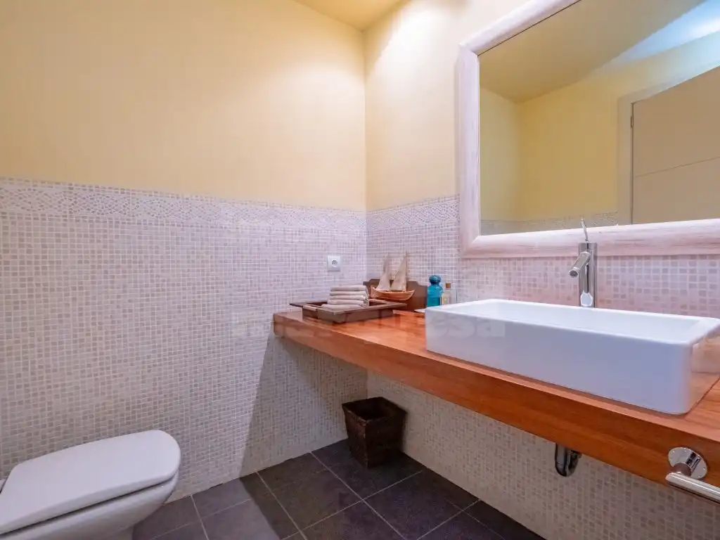 Bathroom of Houses for sale in Palafrugell