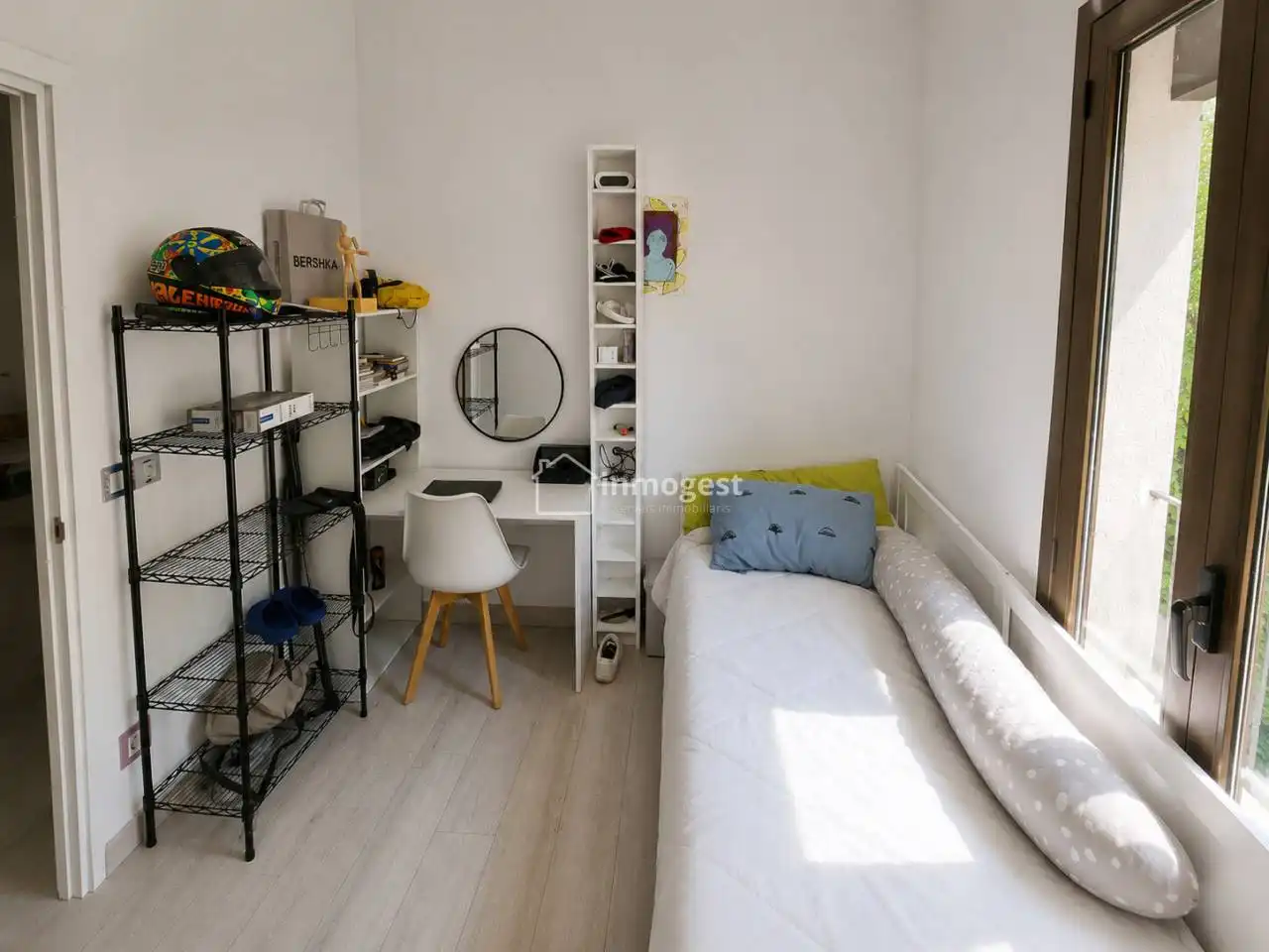 Habitación de Casa o chalet en venta en Sarrià de Ter con Aire acondicionado, Calefacción y Jardín privado