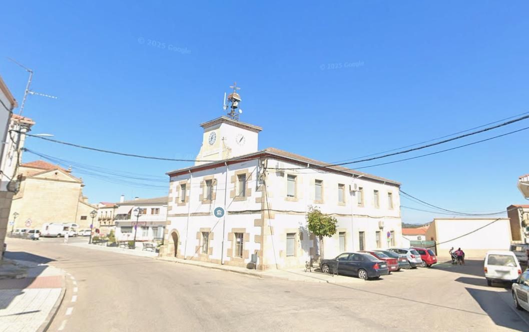 Vista exterior de Casa adosada en venda en Barruecopardo amb Balcó