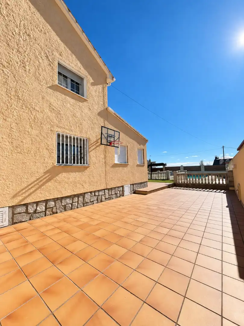 Casa bifamiliare con piscina in vendita a Villa del Prado, imagen 45