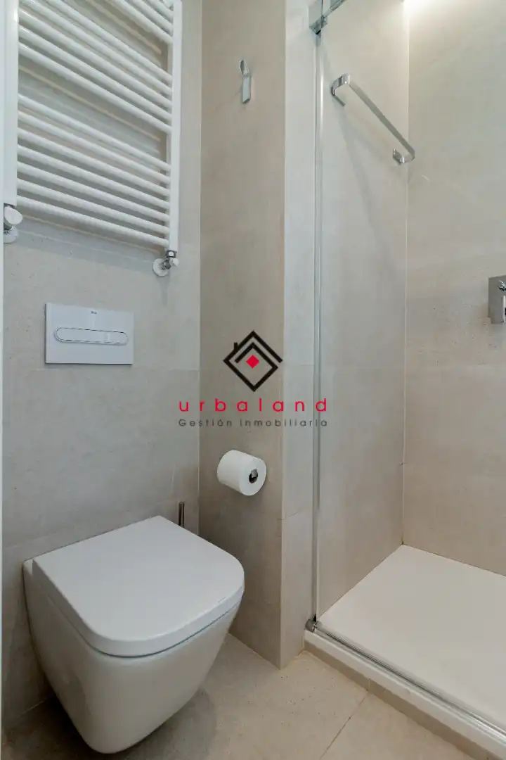 Baño de Piso en venta en Madrid con Aire acondicionado, Calefacción y Parquet