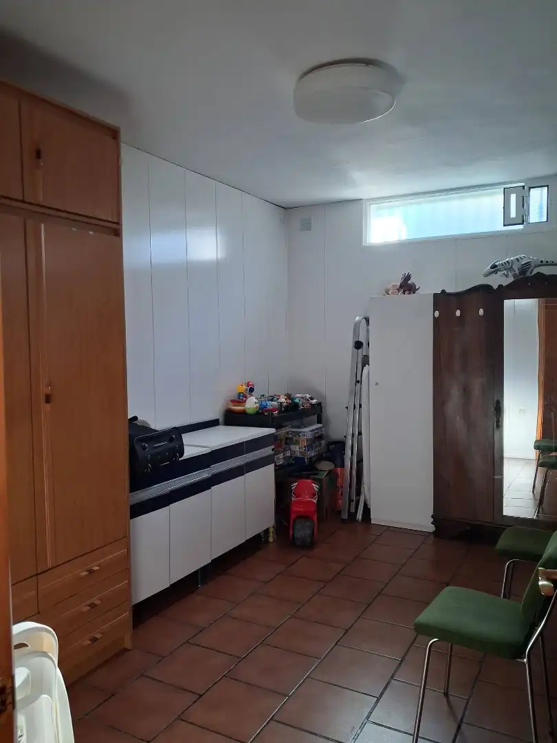 Haus oder Chalet zum Verkauf in Loja mit Heizung, Privatgarten und Terrasse