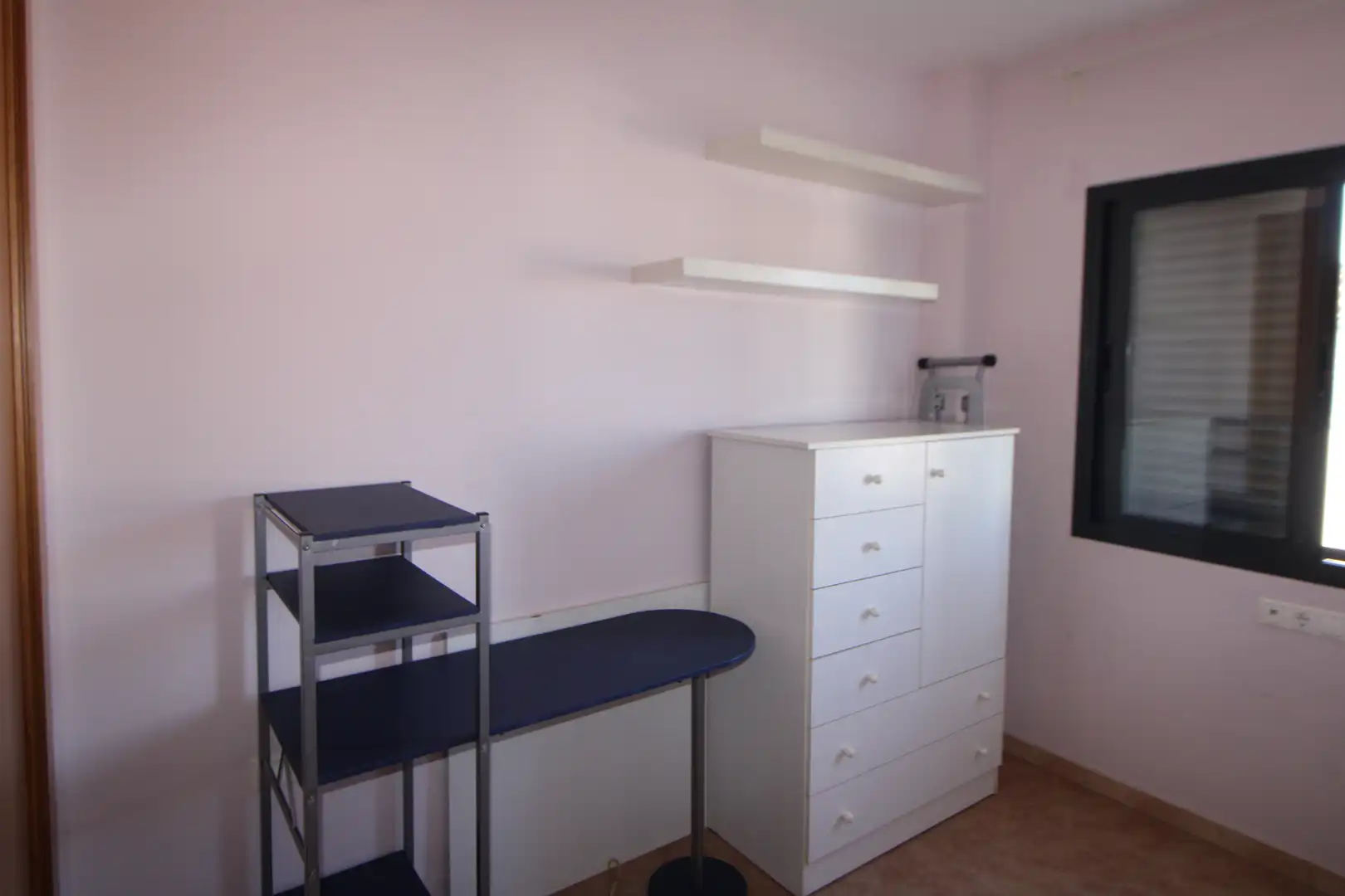 Schlafzimmer von Einfamilien-Reihenhaus zur Miete in Aljaraque mit Privatgarten, Abstellraum und Möbliert