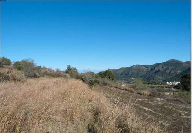 Terreno en Venta en Castelló de Rugat