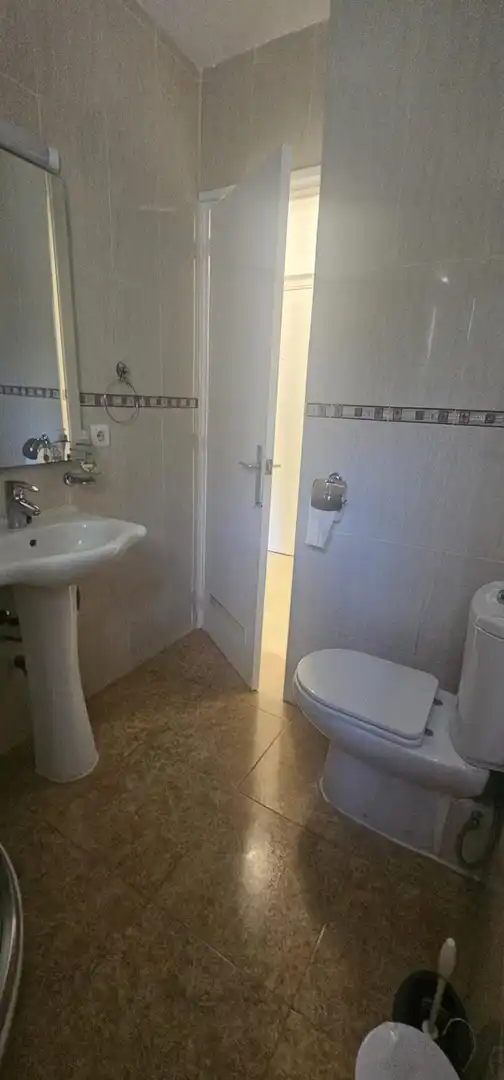 Baño de Apartamento en venta en Benalmádena