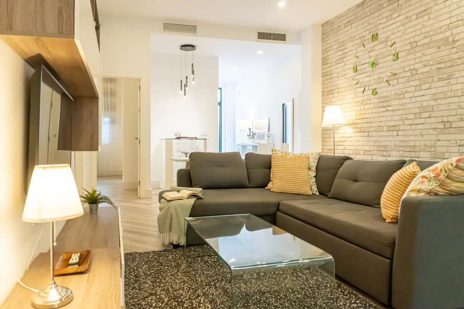 Sala d'estar de Planta baixa de lloguer en Sevilla amb Aire condicionat, Calefacció i Moblat