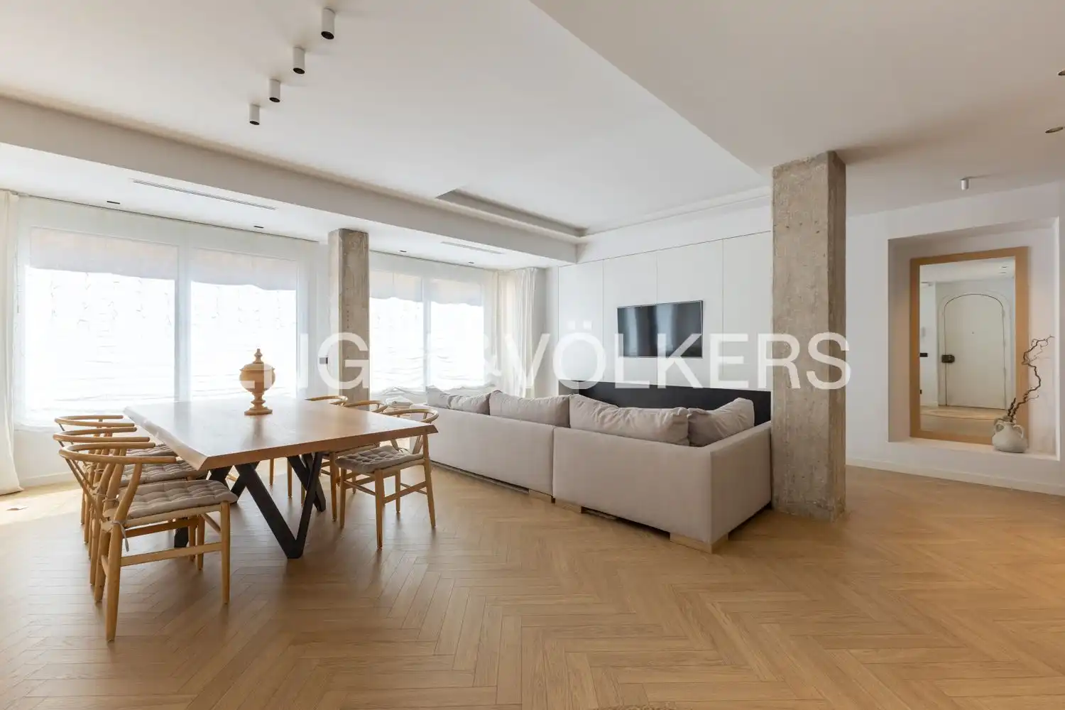 Living room of Flat for rent in  Valencia Capital  with Air Conditioner, Heating and Parquet flooring
