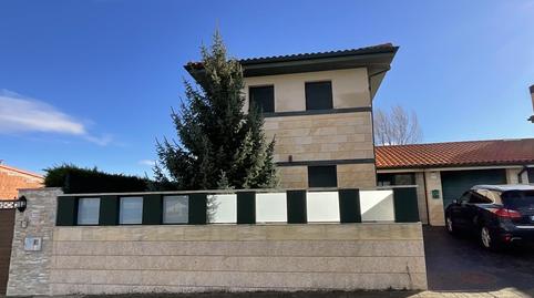 Photo 3 of Single-family semi-detached for sale in Urbanizacion Campo de Golf Cirueña, 49, Cirueña, La Rioja