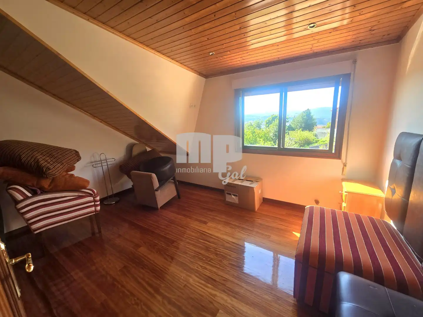 Sala de estar de Casa o chalet en venta en Vigo  con Calefacción, Jardín privado y Terraza