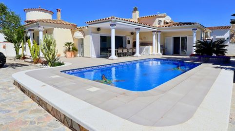 Exclusivo casa de una sola planta situada en el codiciado barrio del Peni de Empuriabrava, a pocos pasos de las playas y cerca de, immagine 3