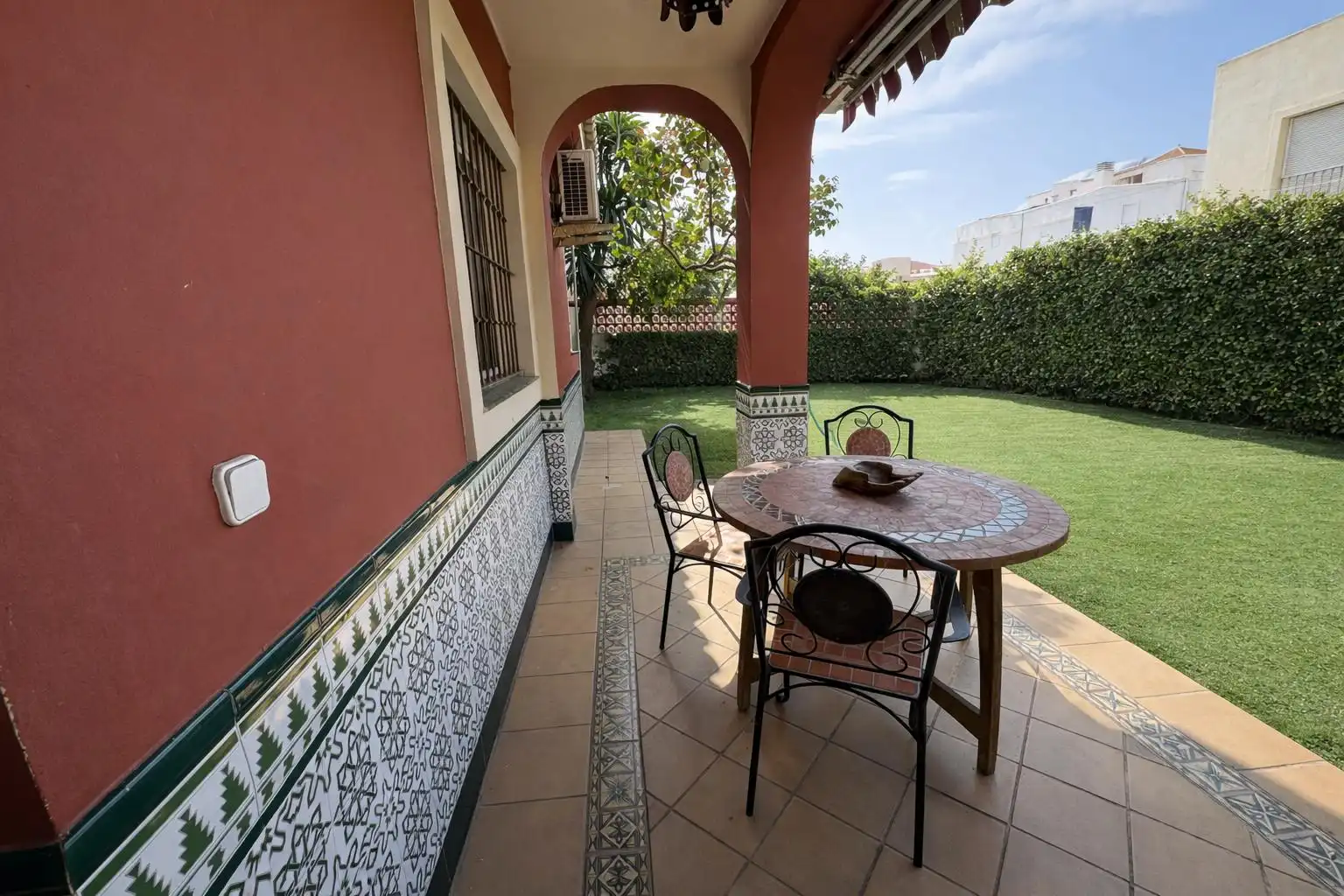 Garden of Houses for sale in Algeciras  with Air Conditioner, Private garden and Terrace