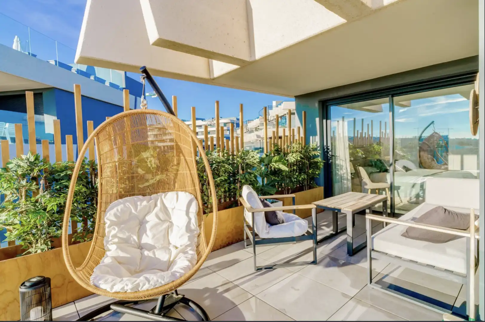 Terrassa de Apartament de lloguer en Estepona amb Aire condicionat, Terrassa i Moblat