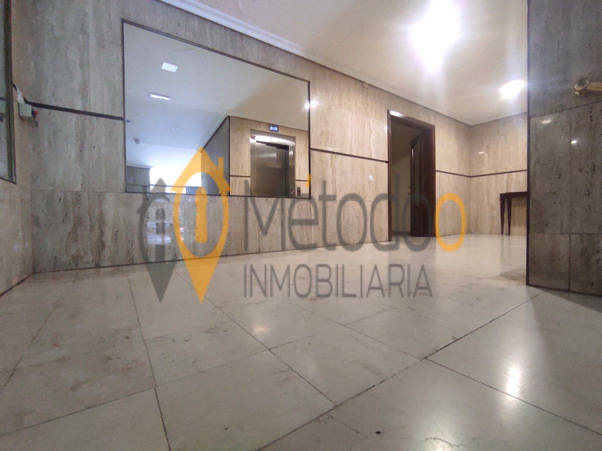 Flat for sale in  Sevilla Capital  with Balcony