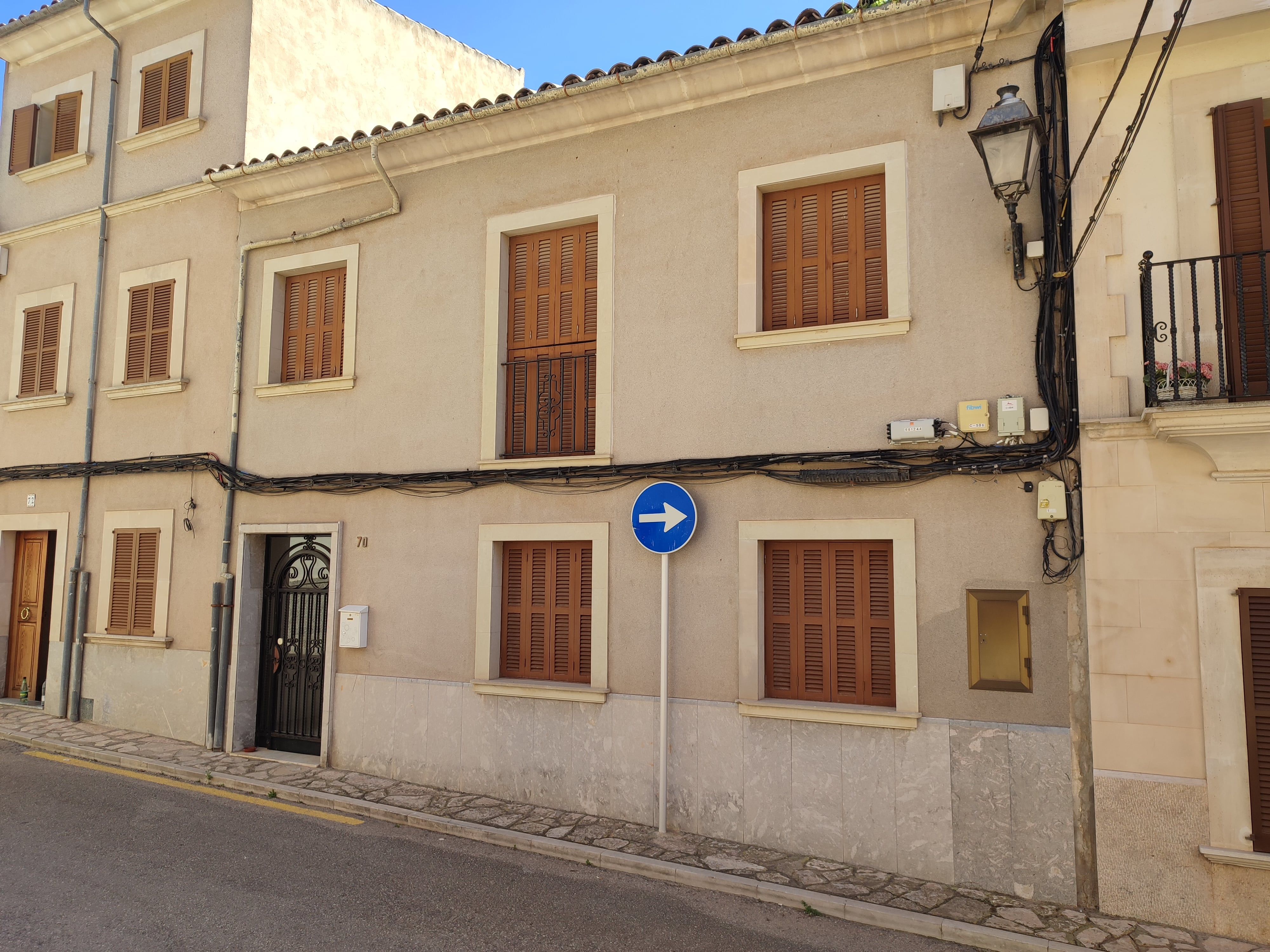 Exterior view of House or chalet for sale in Montuïri  with Air Conditioner and Terrace