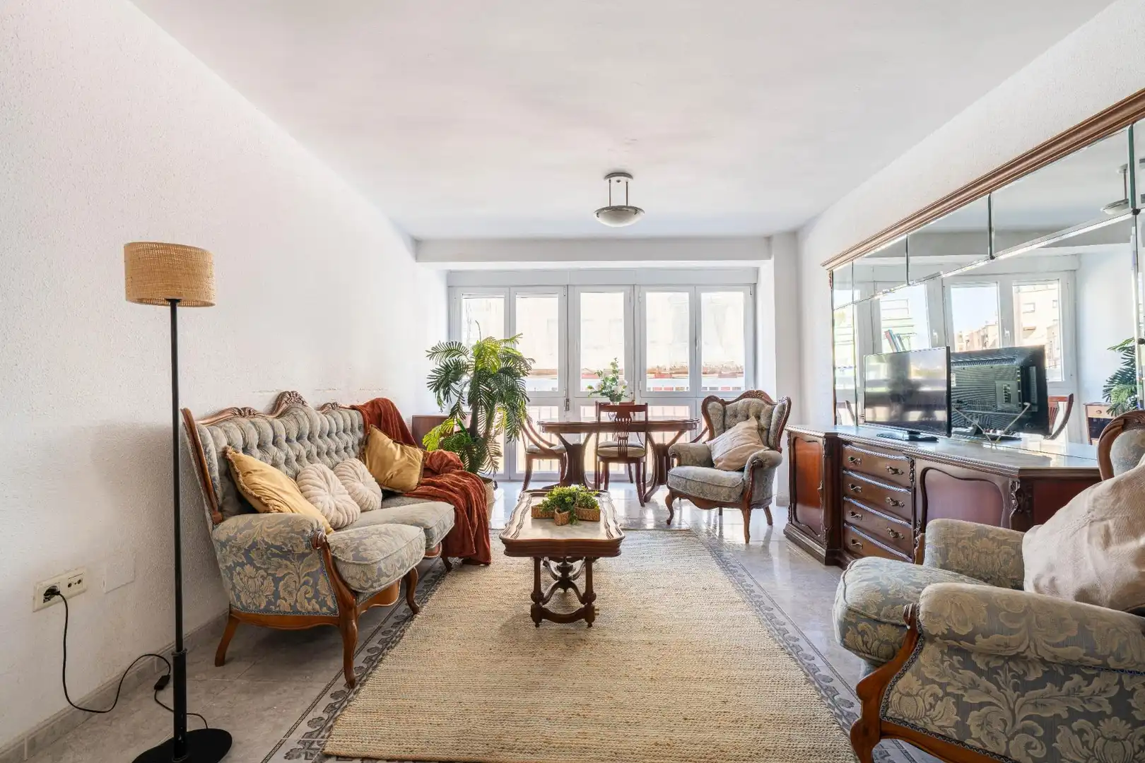 Sala de estar de Piso en venta en Almería