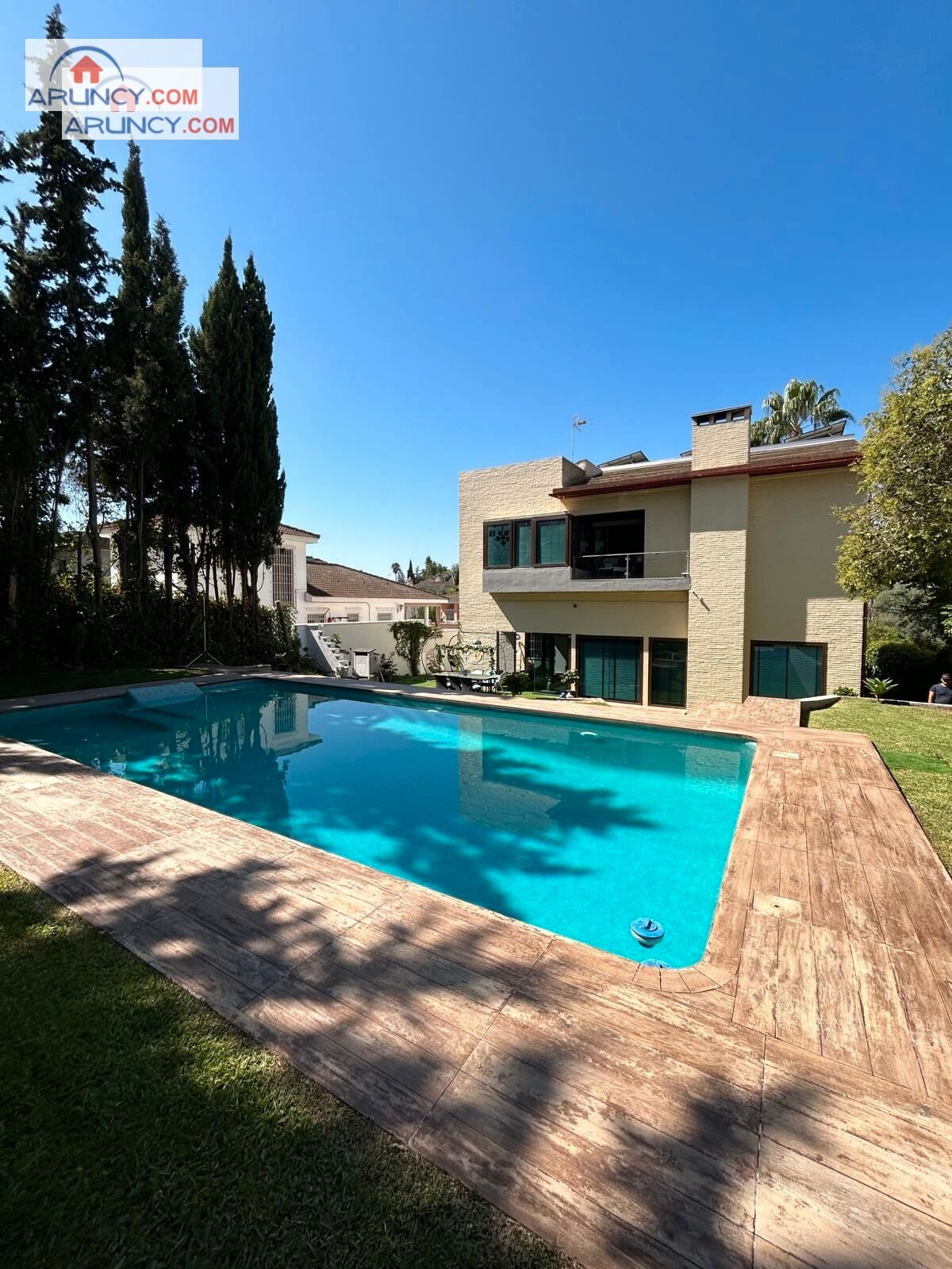 Swimming pool of House or chalet to rent in Montequinto  with Air Conditioner, Heating and Storage room