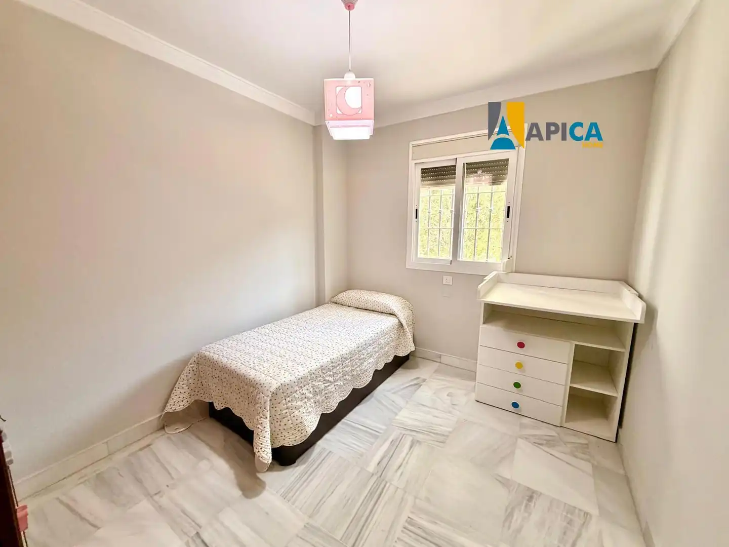 Schlafzimmer von Einfamilien-Reihenhaus zum Verkauf in Barbate mit Klimaanlage, Heizung und Terrasse