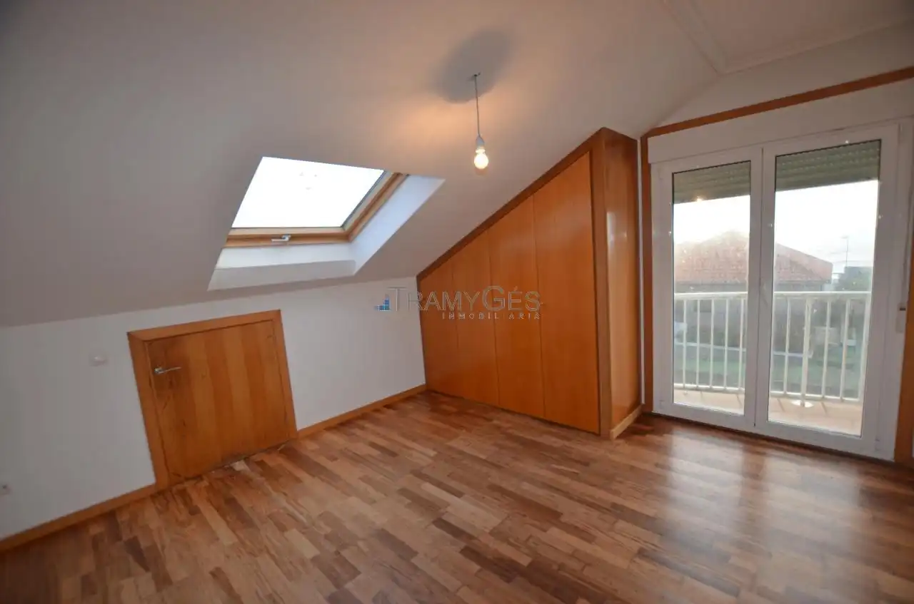 Habitación de Casa o chalet en venta en Oia con Calefacción, Jardín privado y Terraza