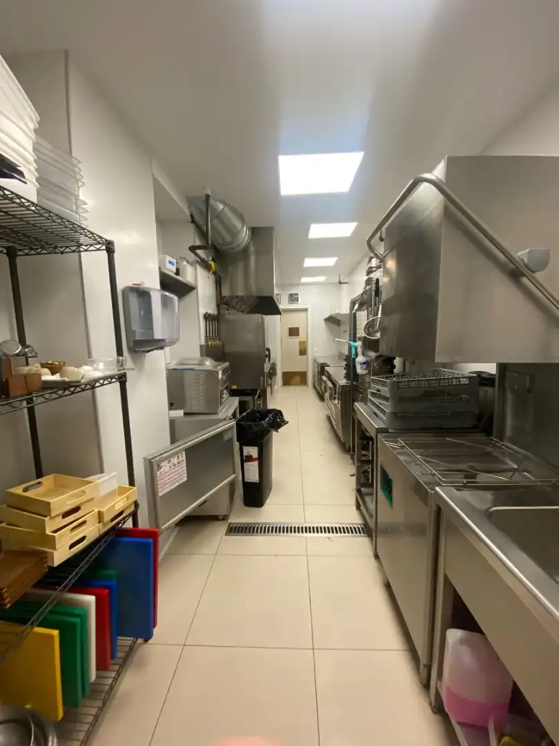 Cocina de Local en traspaso en Barcelona con Aire acondicionado, Calefacción y Amueblado