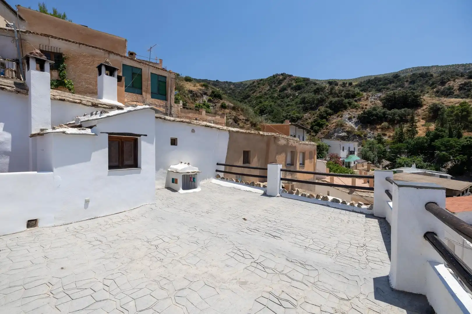 Vista exterior de Casa adosada en venta en Torvizcón con Terraza