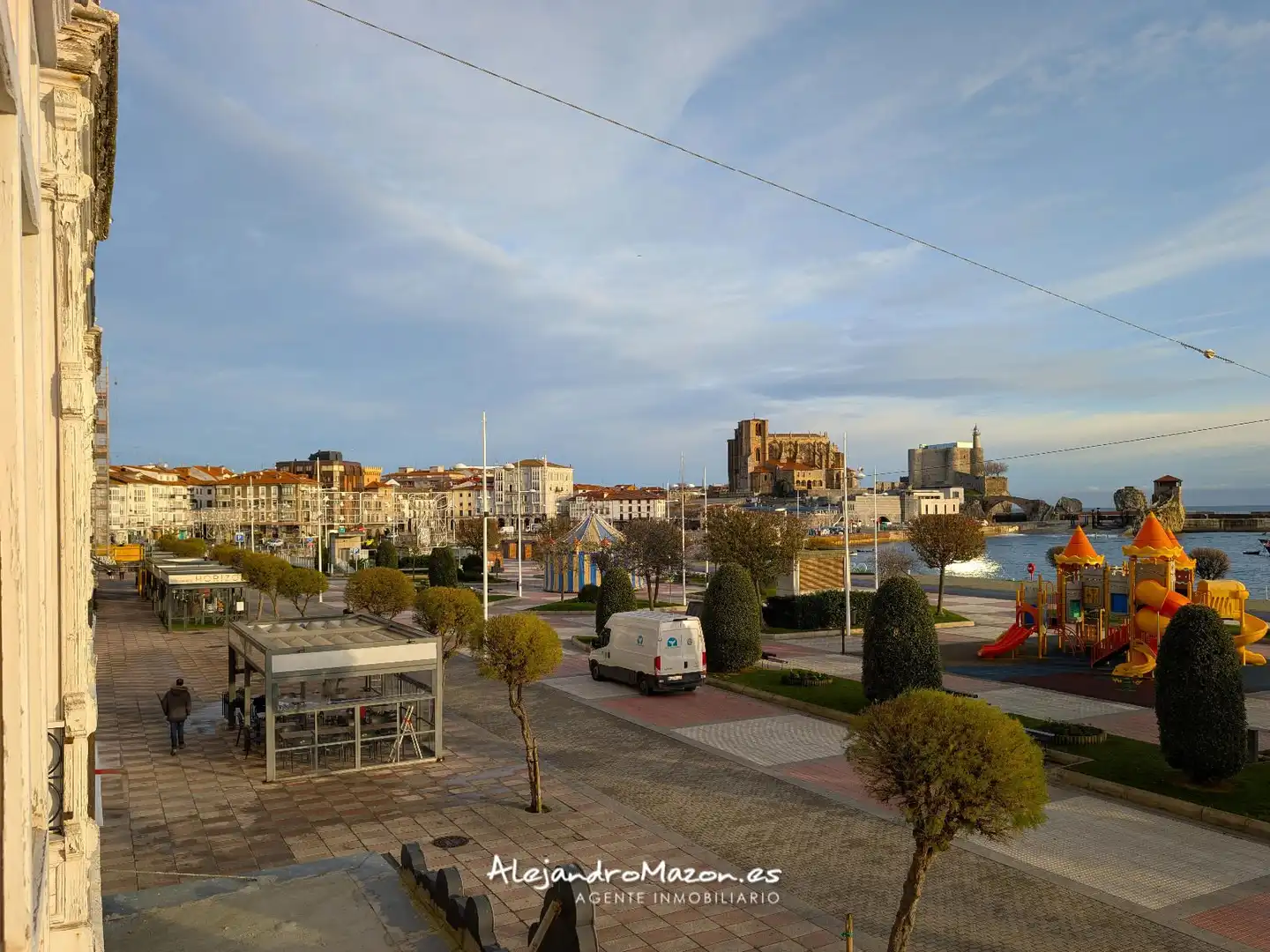 Piso en venta en Castro-Urdiales con Aire acondicionado, Calefacción y Terraza