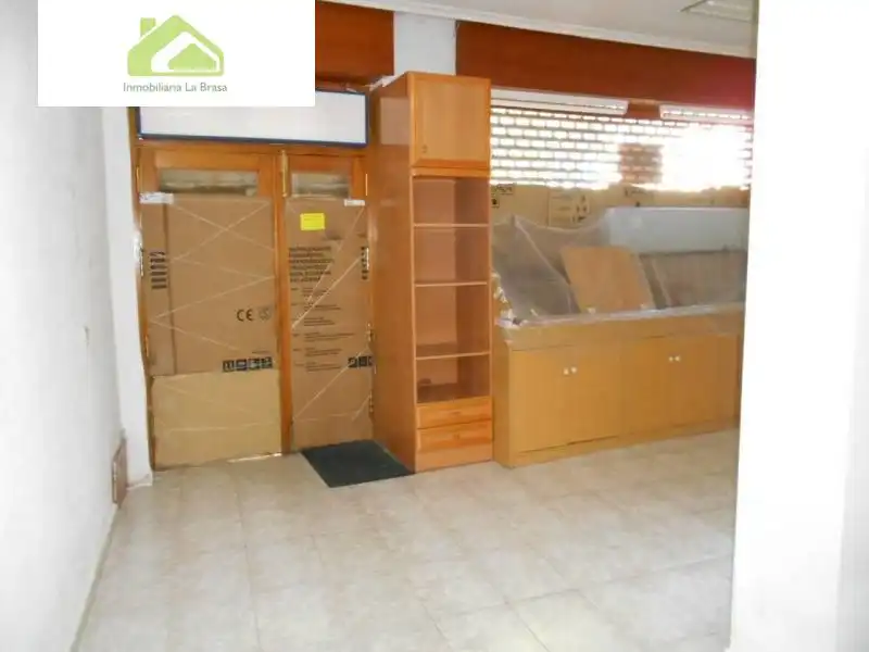 Local comercial en venda a Casco Antiguo, imagen 2
