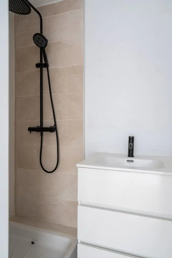Bany de Apartament en venda en Fuengirola amb Terrassa