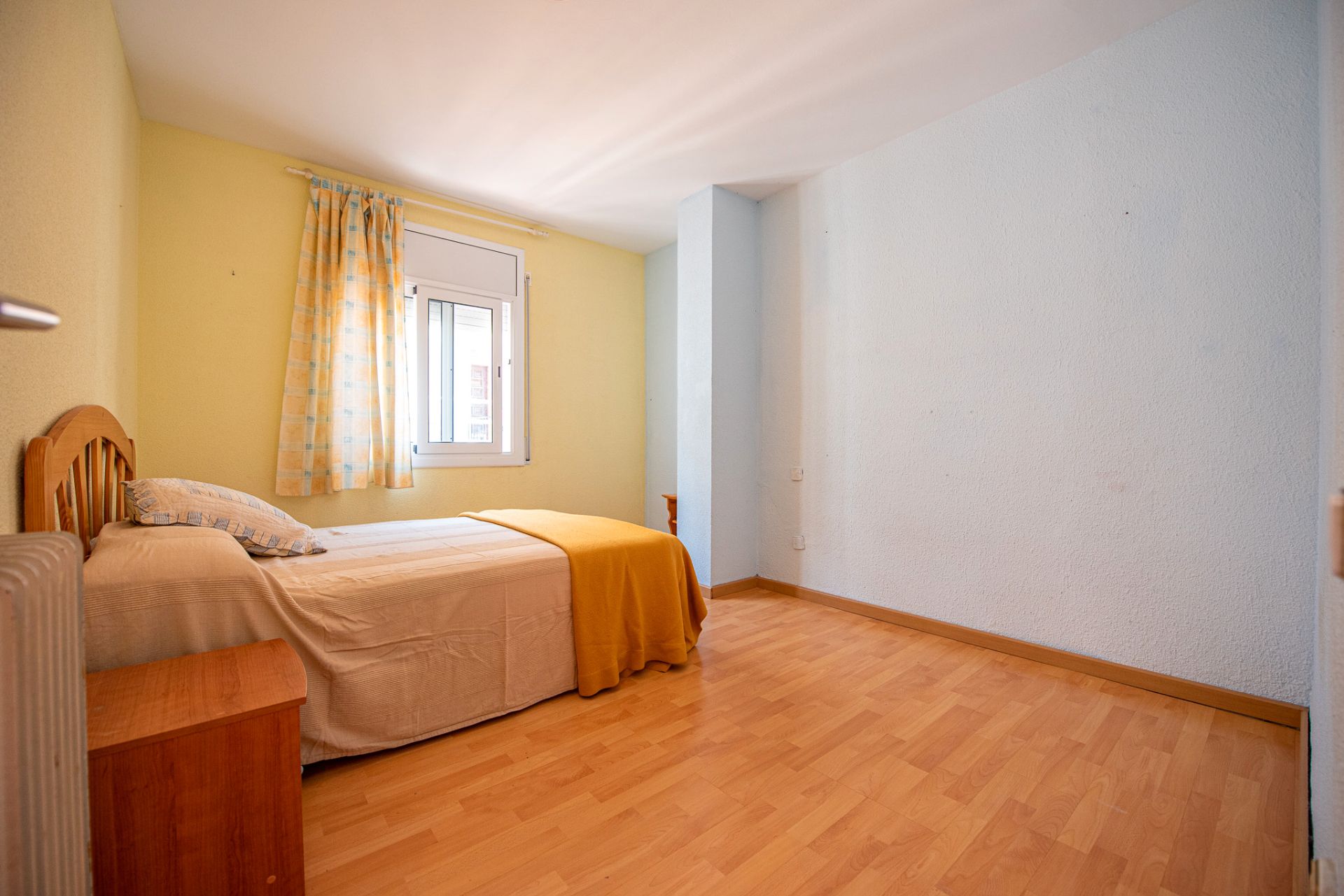 Dormitori de Pis en venda en Sant Feliu de Guíxols amb Calefacció i Balcó