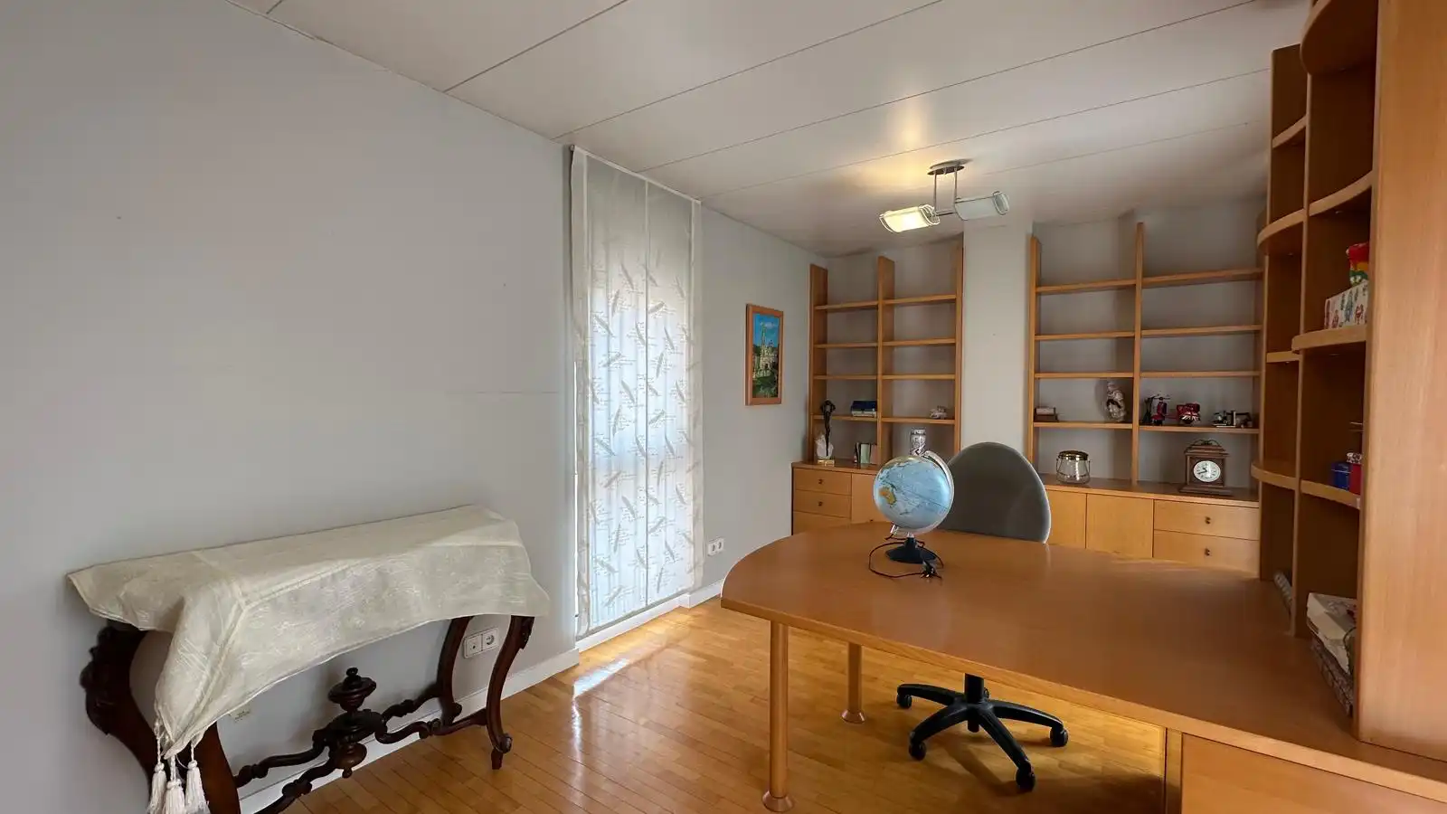 Casa aparellada amb jardí en venda a Calle Guatemala, imagen 6