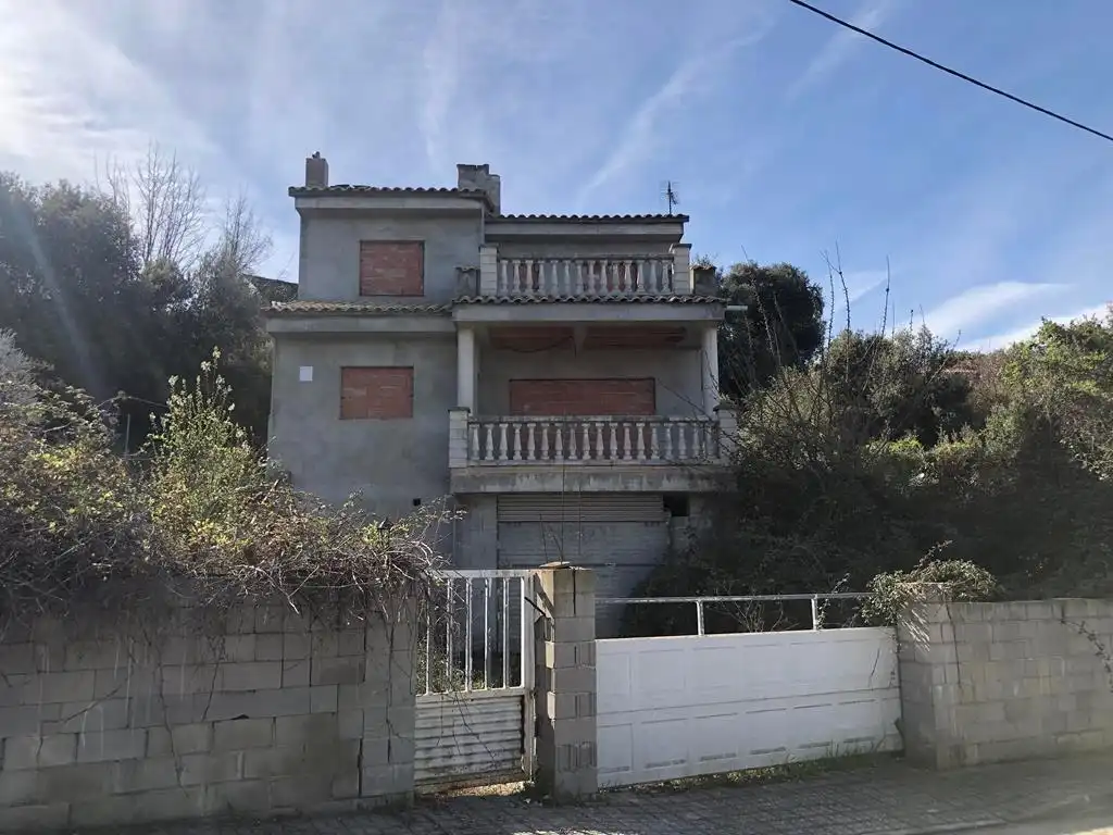 Villa zum Verkauf in LLEBRE