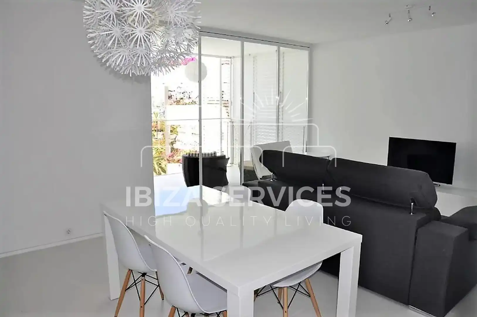 Wohnung mit Pool zur Miete in Marina Botafoc - Platja de Talamanca