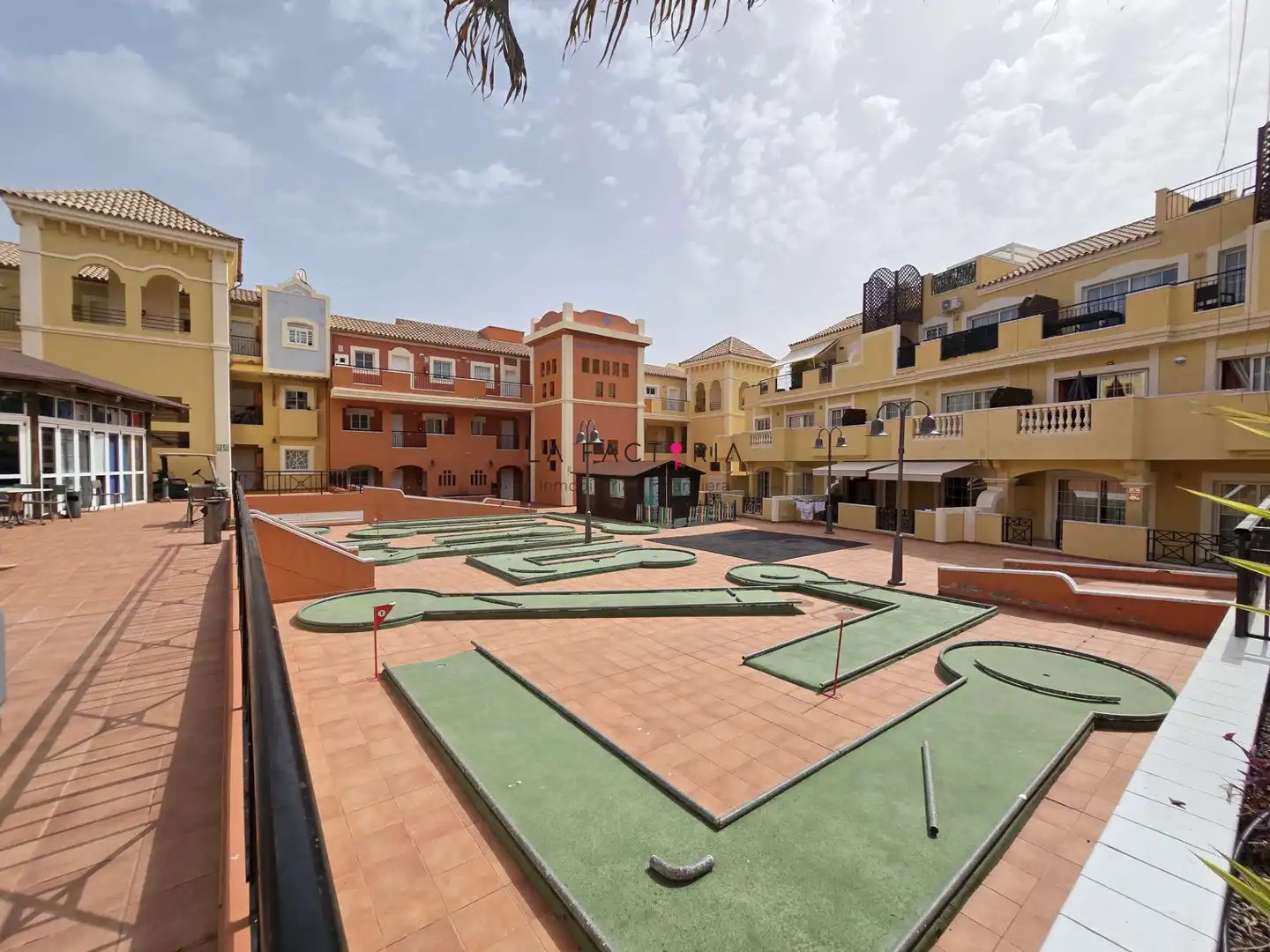 Vista exterior de Apartamento en venta en Arona con Terraza, Amueblado y Piscina comunitaria