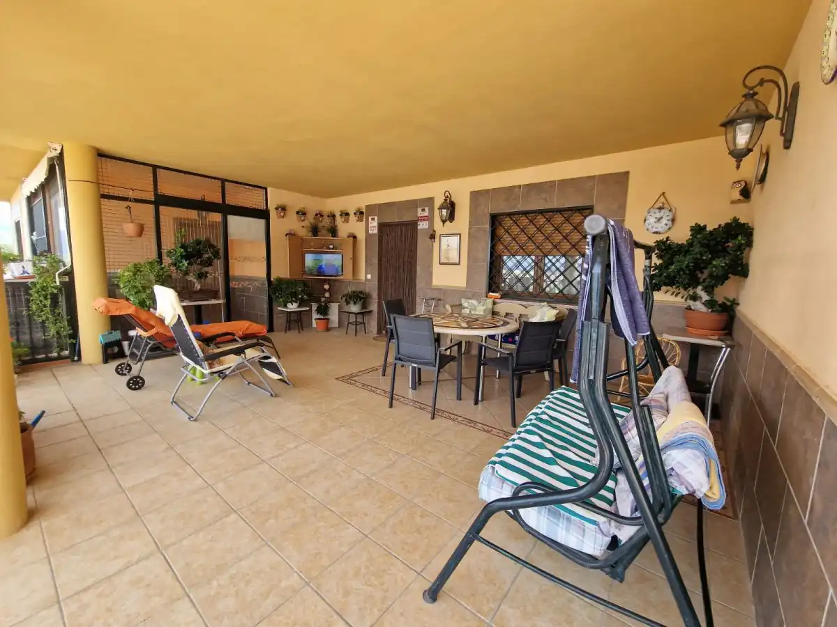 Terrassa de Casa o xalet en venda en Plasencia amb Aire condicionat, Jardí privat i Terrassa