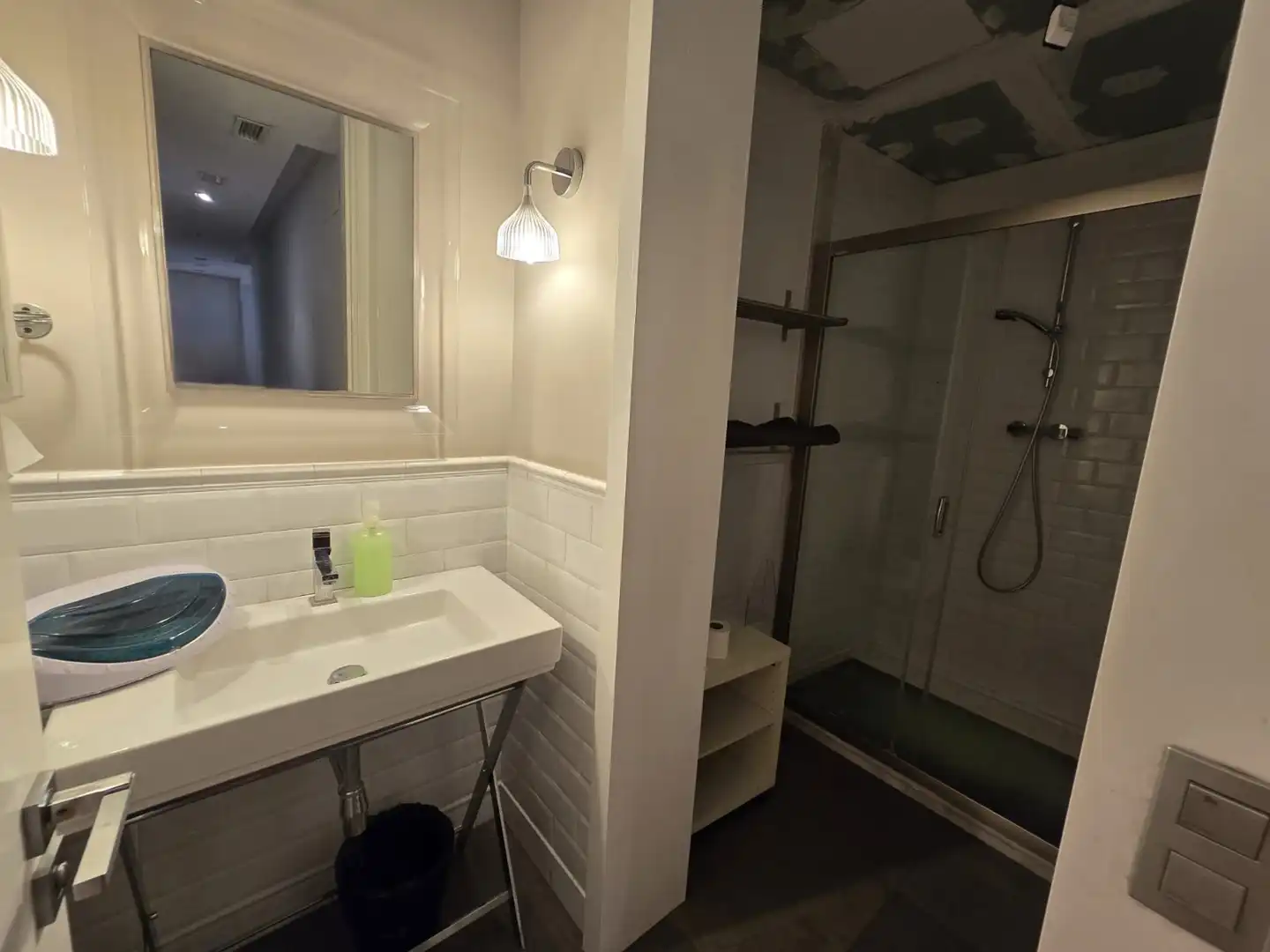 Business premises for transfer in Ciutat Vella, imagen 12
