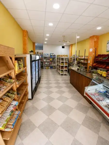 Local comercial en venda a Estepona Pueblo, imagen 3