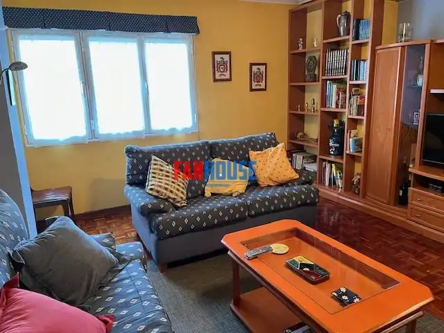 Sala de estar de Piso en venta en Gijón  con Calefacción y Trastero