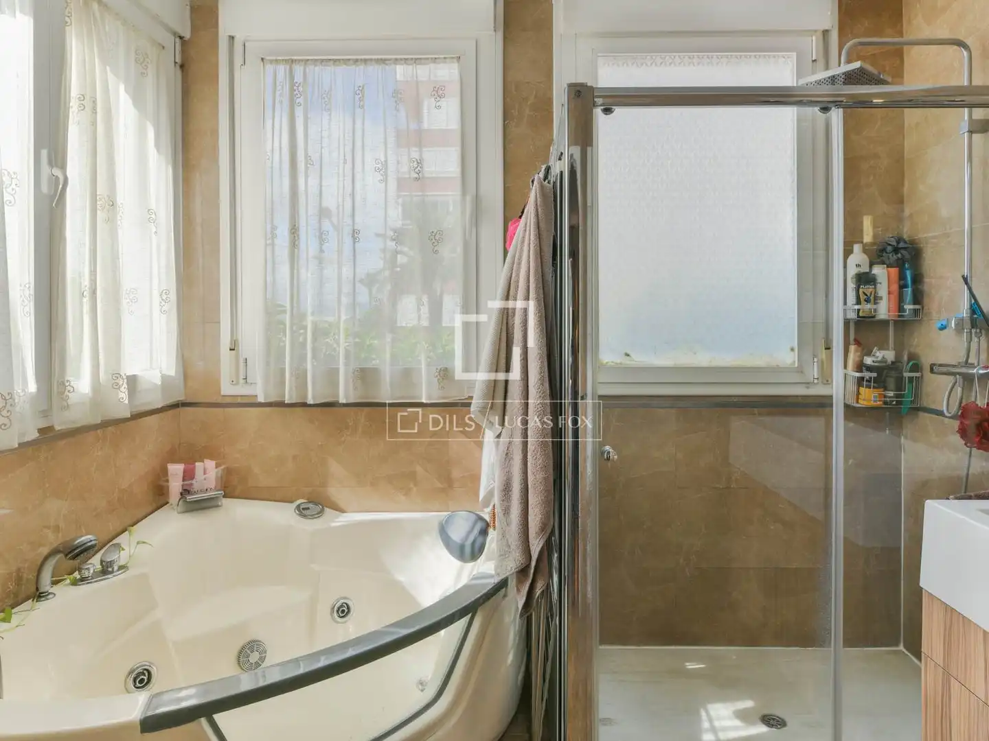 Bathroom of Flat for sale in Torrox  with Air Conditioner and Terrace