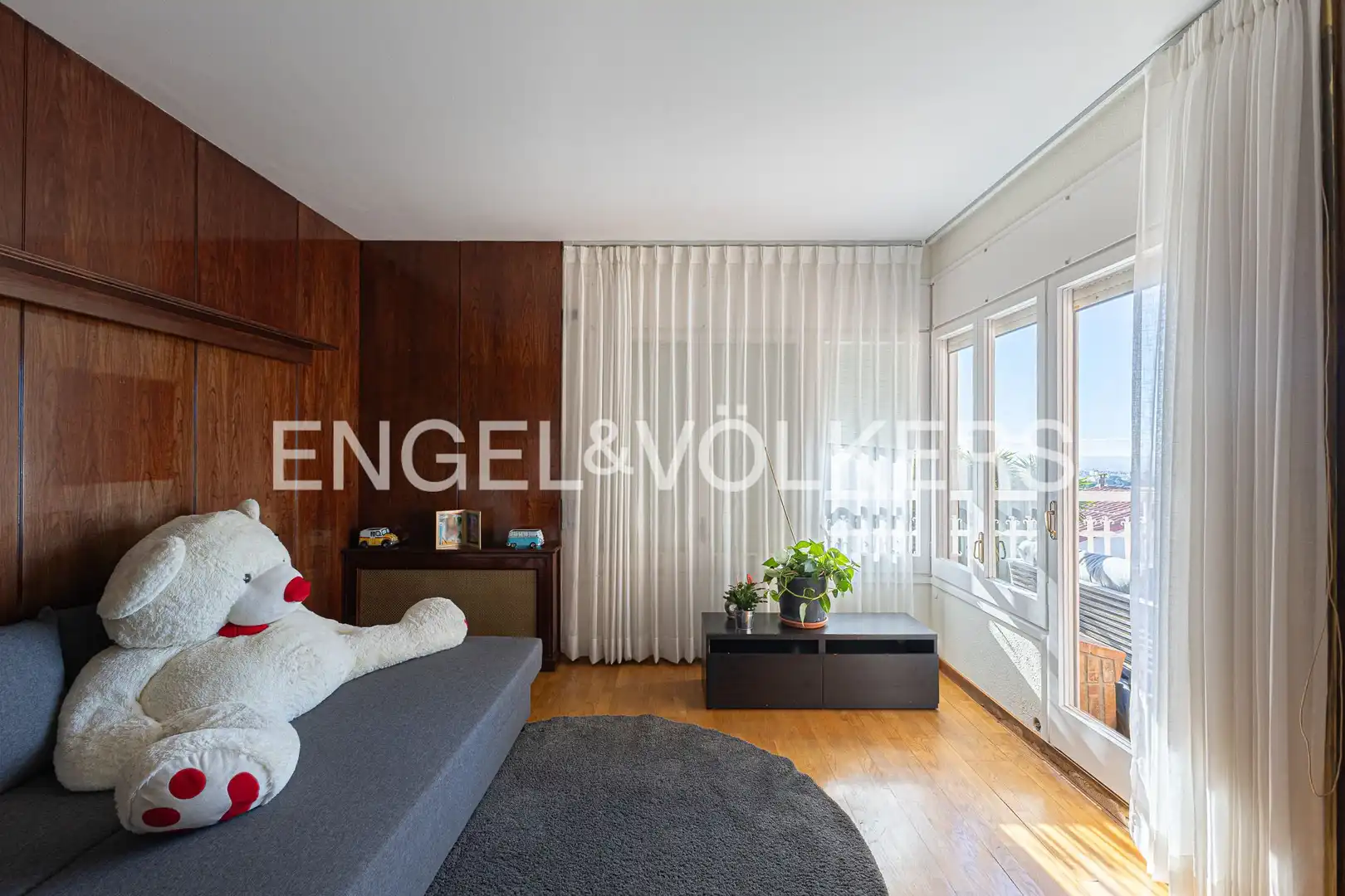 Sala de estar de Casa o chalet en venta en Sant Just Desvern con Aire acondicionado, Calefacción y Jardín privado