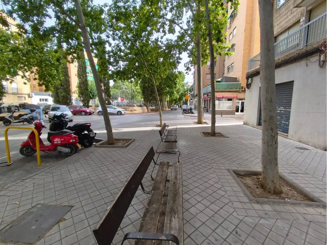 Vista exterior de Pis en venda en Granada amb Terrassa