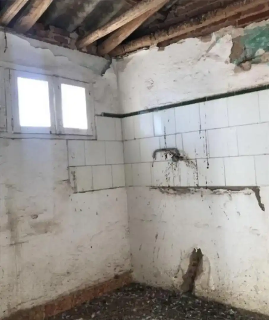 Baño de Casa adosada en venta en El Pedroso, Sevilla