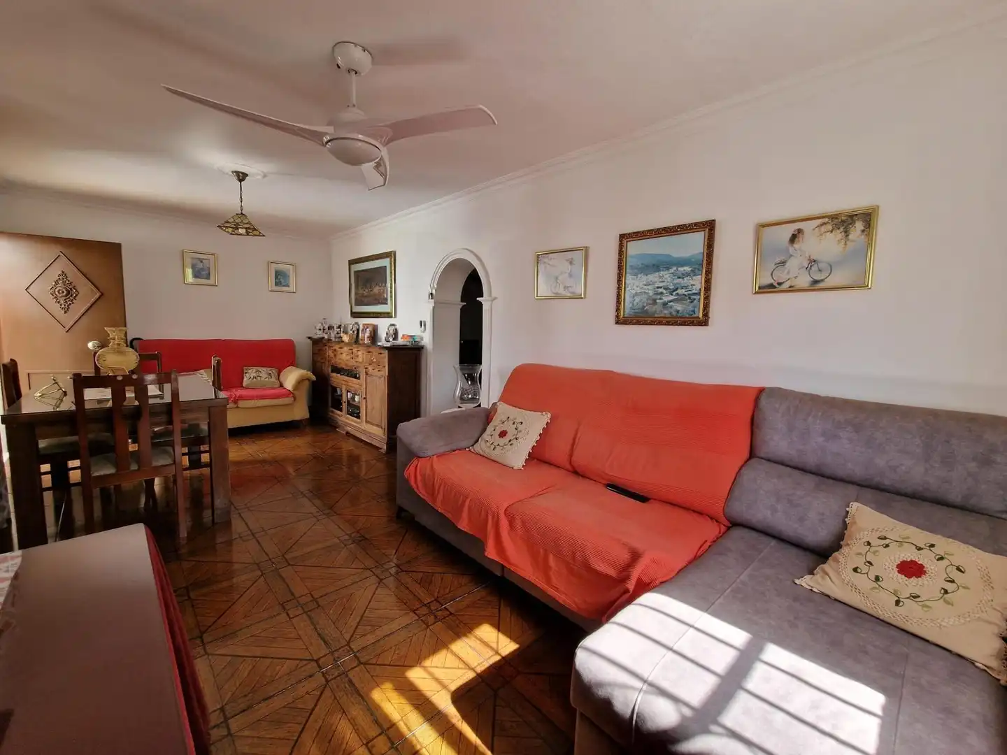 Sala de estar de Finca rústica en venta en Algar con Aire acondicionado