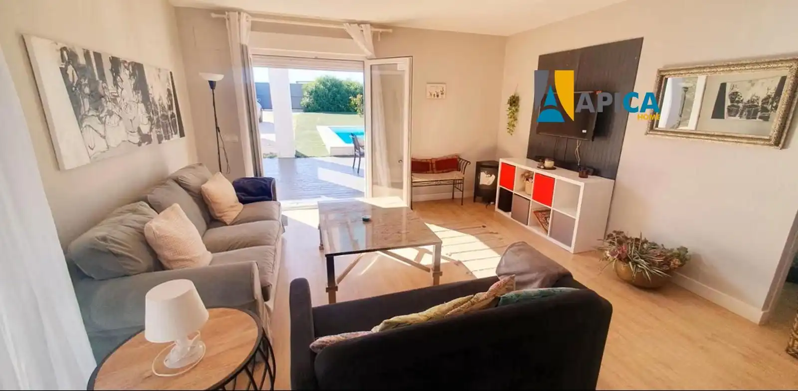 Sala d'estar de Casa o xalet en venda en Chiclana de la Frontera amb Aire condicionat, Terrassa i Traster