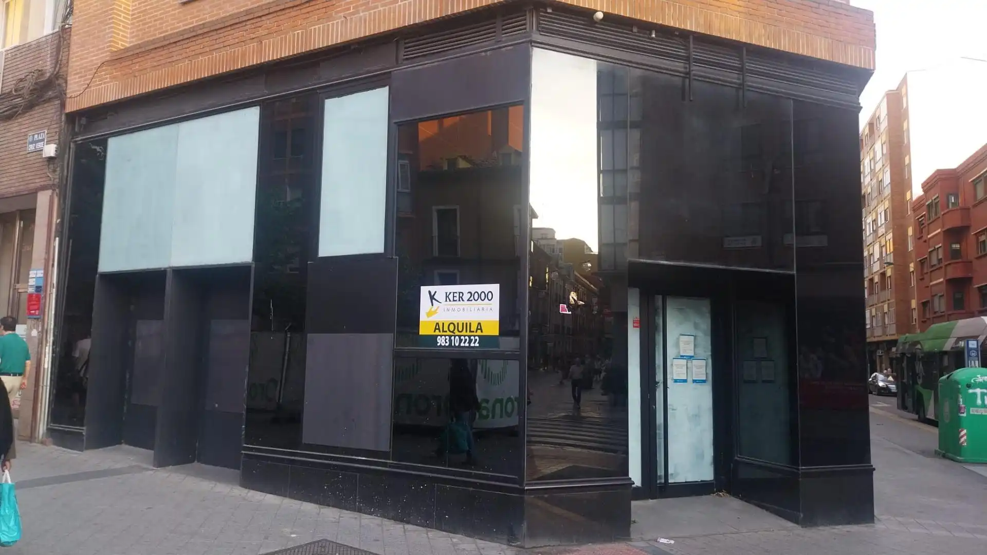 Exterior view of Commercial properties for rent in Valladolid