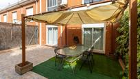 Terrassa de Casa adosada en venda en Valdemoro amb Calefacció, Jardí privat i Terrassa