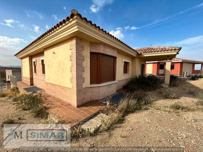 Vista exterior de Casa o chalet en venta en Layos con Terraza