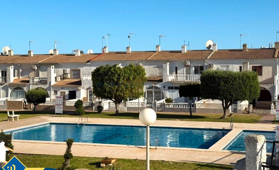 Photo 1 of House or chalet for sale in Zona Playa de los Locos, Alicante