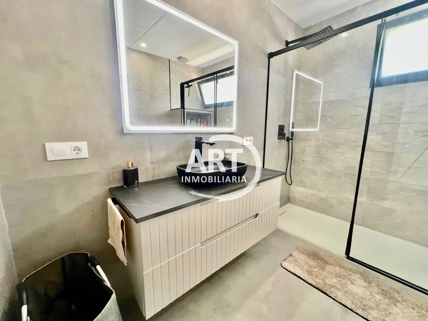 Bathroom of Houses for sale in San Antonio de Benagéber  with Air Conditioner, Heating and Private garden