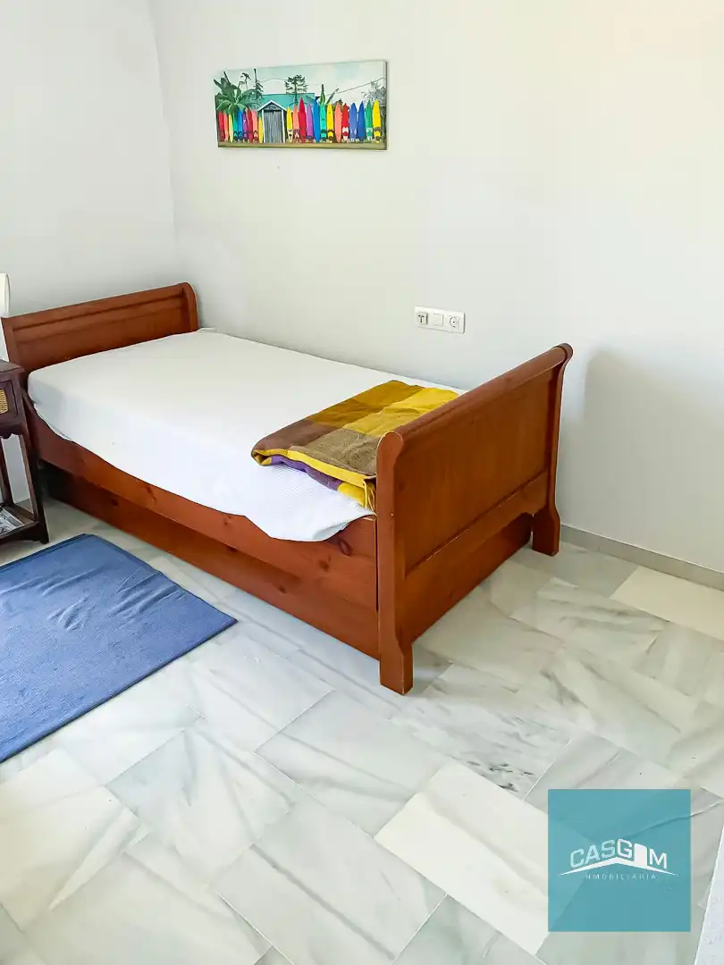 Habitación de Dúplex en venta en Islantilla con Terraza, Amueblado y Piscina comunitaria