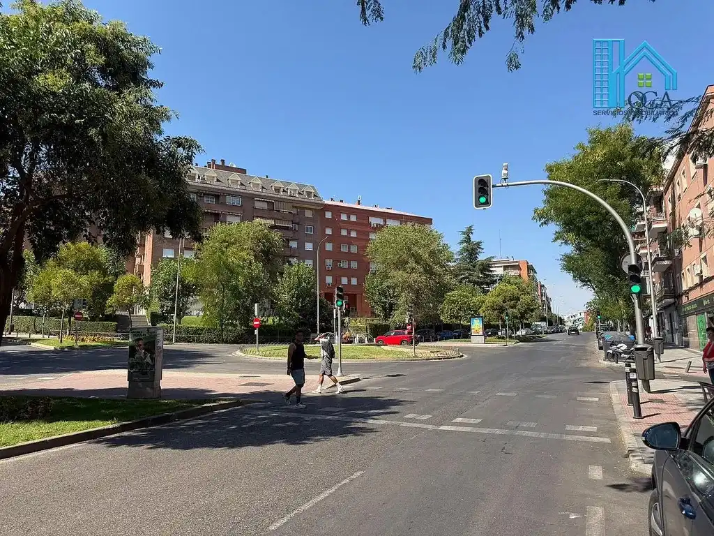 Vista exterior de Piso en venta en Madrid con Aire acondicionado, Terraza y Amueblado